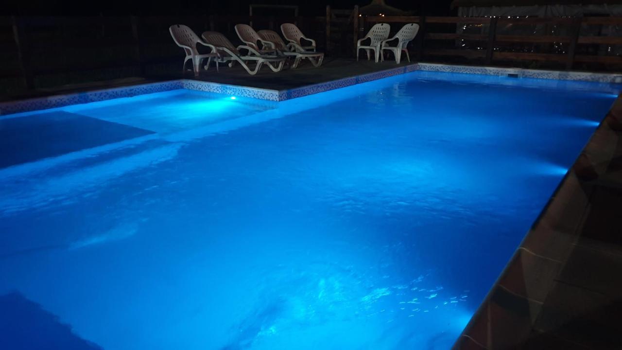 Complejo Manto De Estrellas Apartment Colón Exterior foto